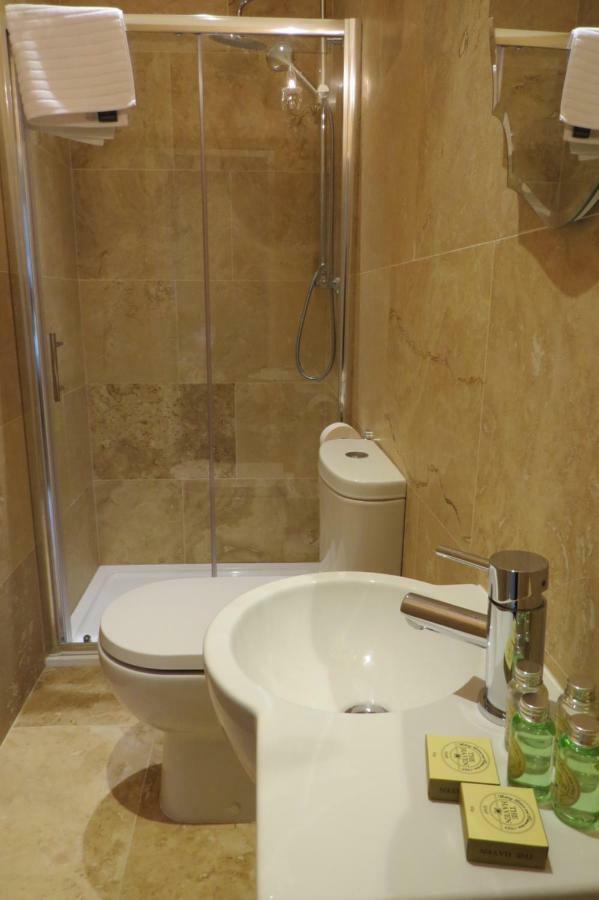 לינה וארוחת בוקר יוגאל Devon View House מראה חיצוני תמונה
