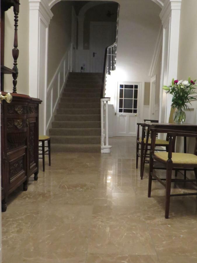 לינה וארוחת בוקר יוגאל Devon View House מראה חיצוני תמונה