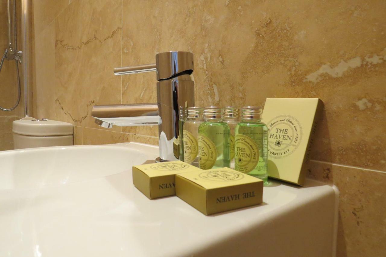 לינה וארוחת בוקר יוגאל Devon View House מראה חיצוני תמונה