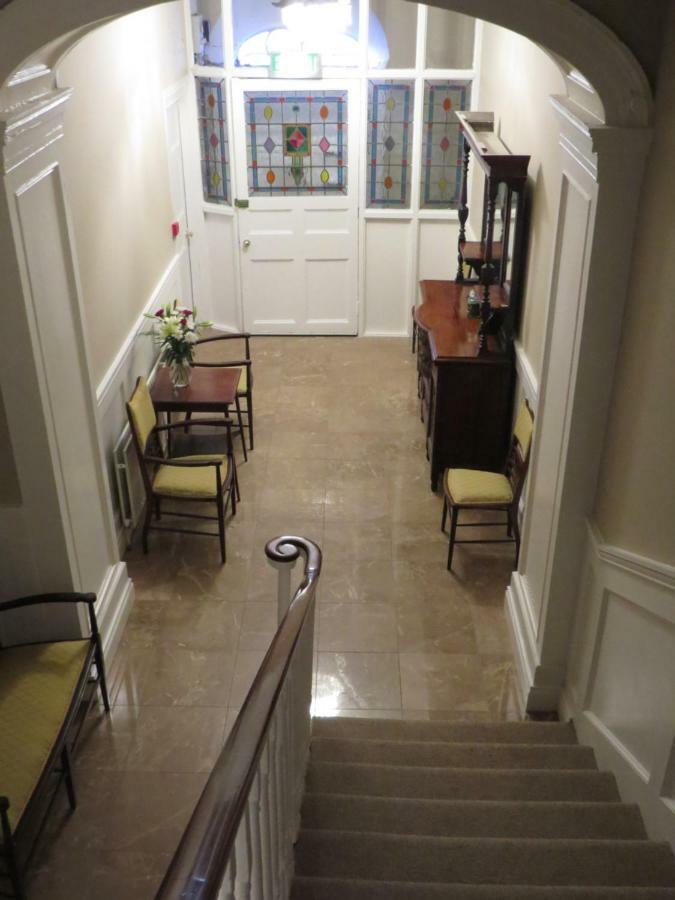 לינה וארוחת בוקר יוגאל Devon View House מראה חיצוני תמונה