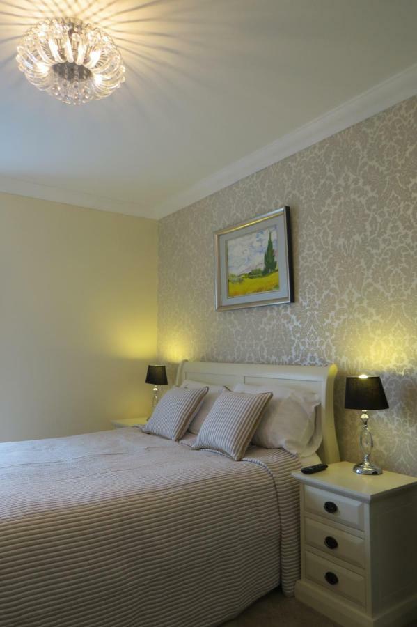לינה וארוחת בוקר יוגאל Devon View House מראה חיצוני תמונה