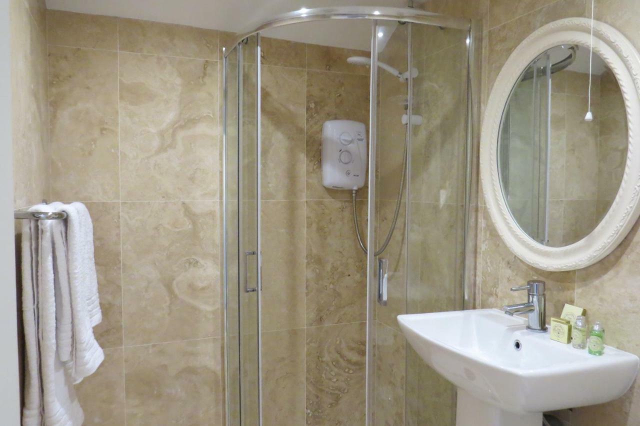לינה וארוחת בוקר יוגאל Devon View House מראה חיצוני תמונה